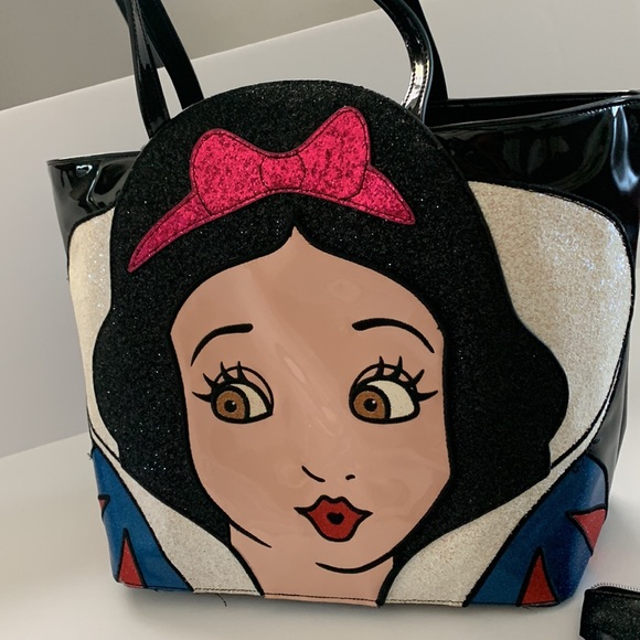 Disney Snow White Bag Bundle with cosmetics makeup bag, 2 purses - Picture 2 of 8